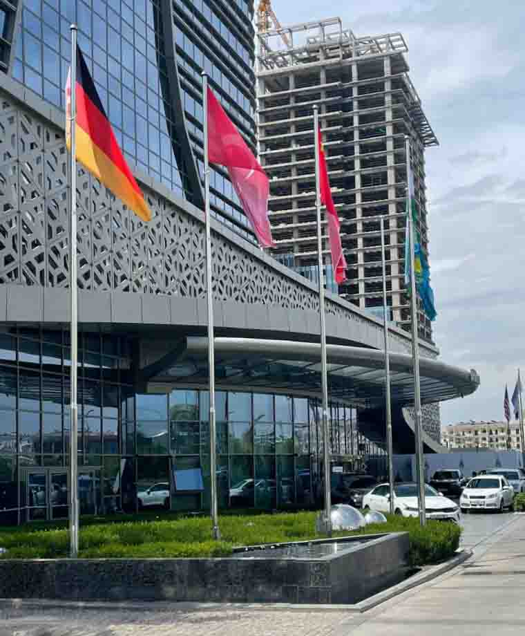 Hilton Otel Paslanmaz Bayrak Direği