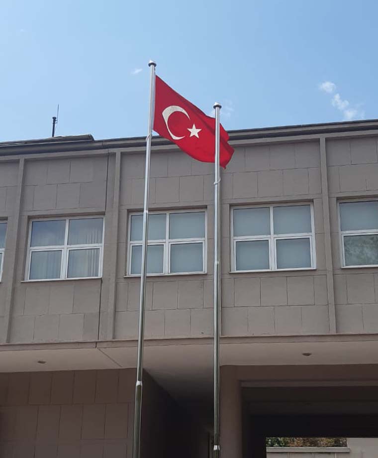 T.C. Adalet Bakanlığı Paslanmaz Bayrak Direği