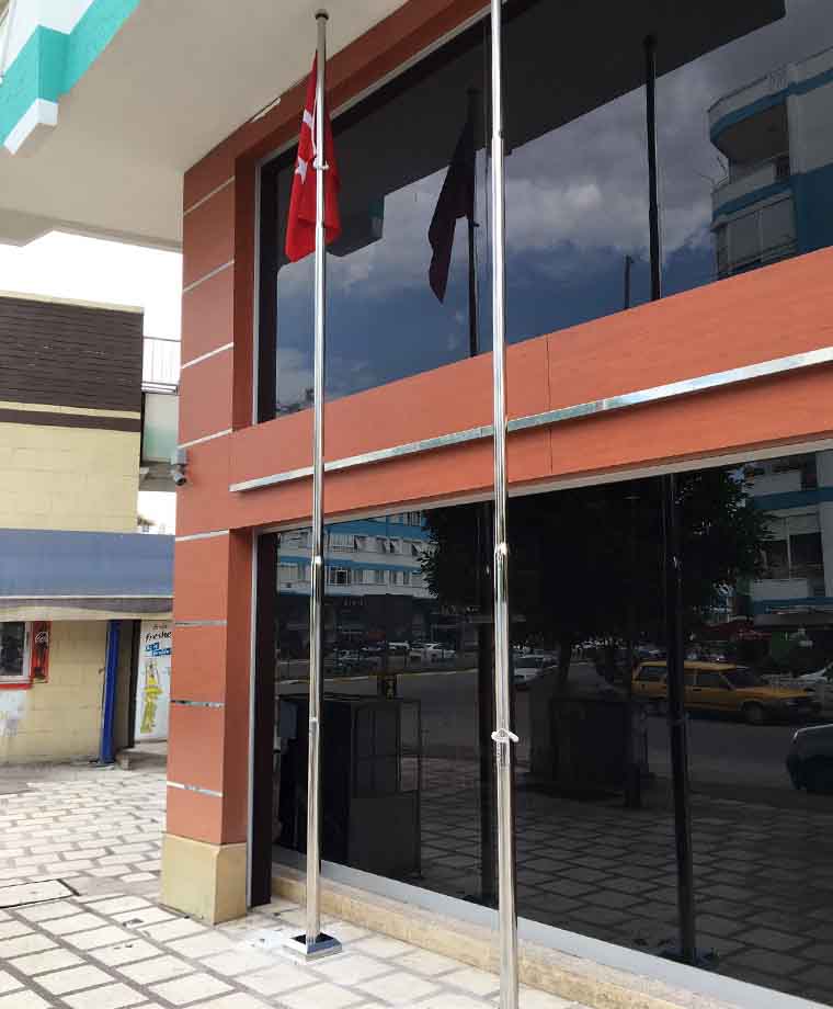 Antalya Açıköğretim Fakültesi Paslanmaz Bayrak Direği