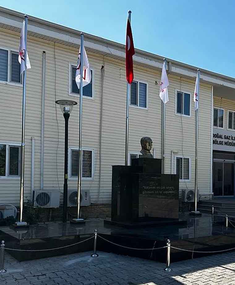 Doğalgaz İletişim Bölge Müdürlüğü Paslanmaz Bayrak Direği