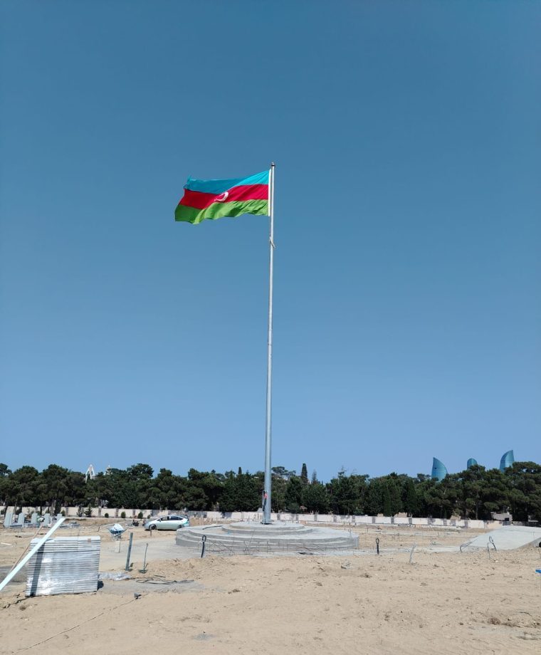 Azerbaycan 2. Fəxri Xiyaban Galvaniz Bayrak Direği